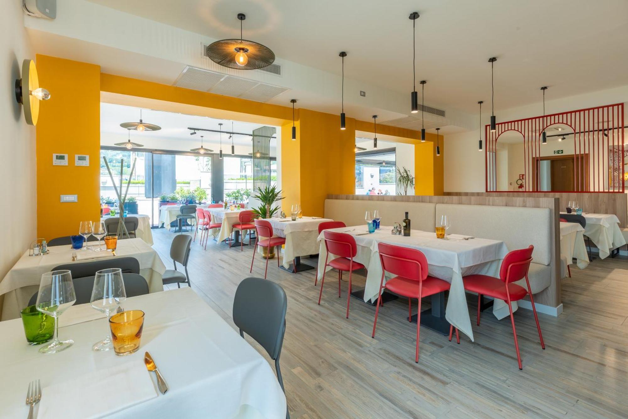 Hotel Italia Garda  Bagian luar foto